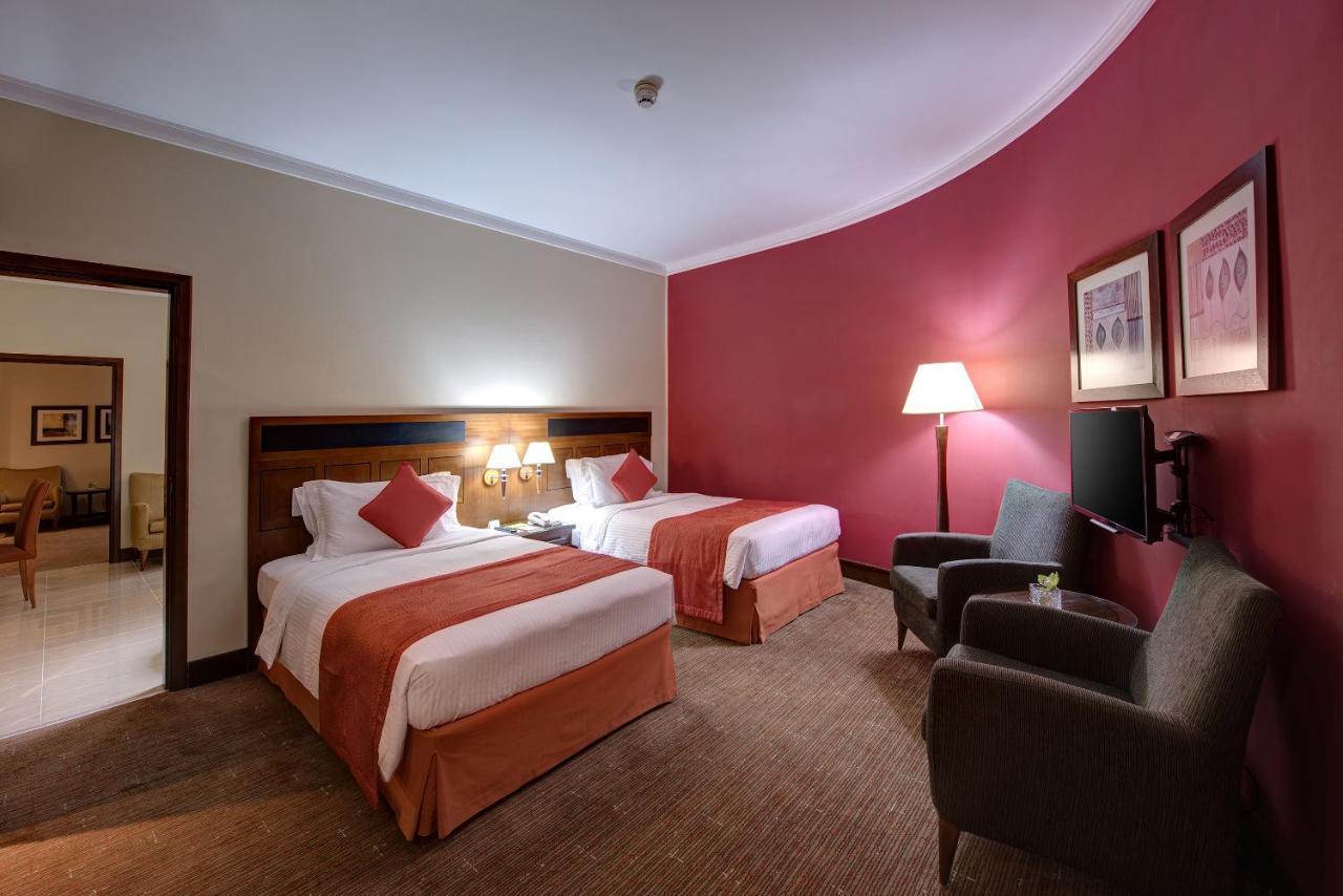 J5 Rimal Hotel Apartments Dubai Eksteriør bilde