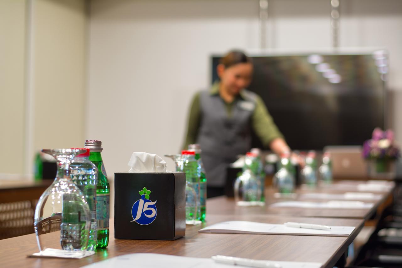 J5 Rimal Hotel Apartments Dubai Eksteriør bilde
